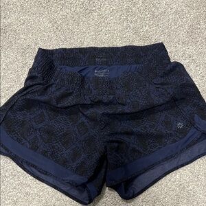 Athleta mesh racer run 4” - Women's Dark Blue Patterned Athletic Shorts